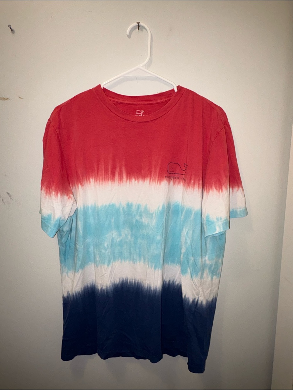 Vineyard Vines Men's Medium Red White Blue Tie-Dye T-Shirt Whale Logo